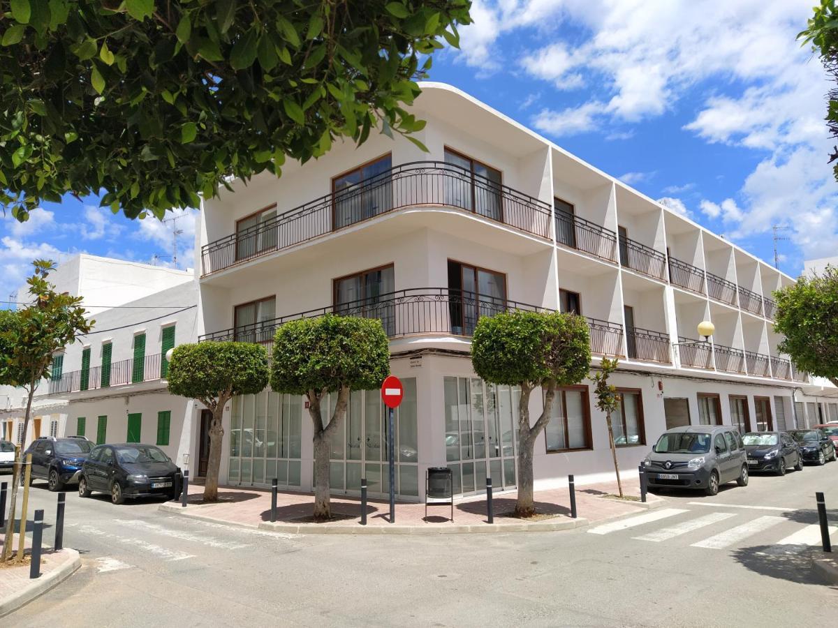 Hostal Residencia Nicolau San Antonio  Exterior foto