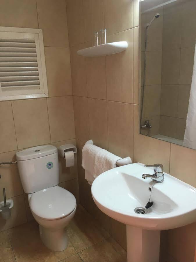 Hostal Residencia Nicolau San Antonio  Exterior foto